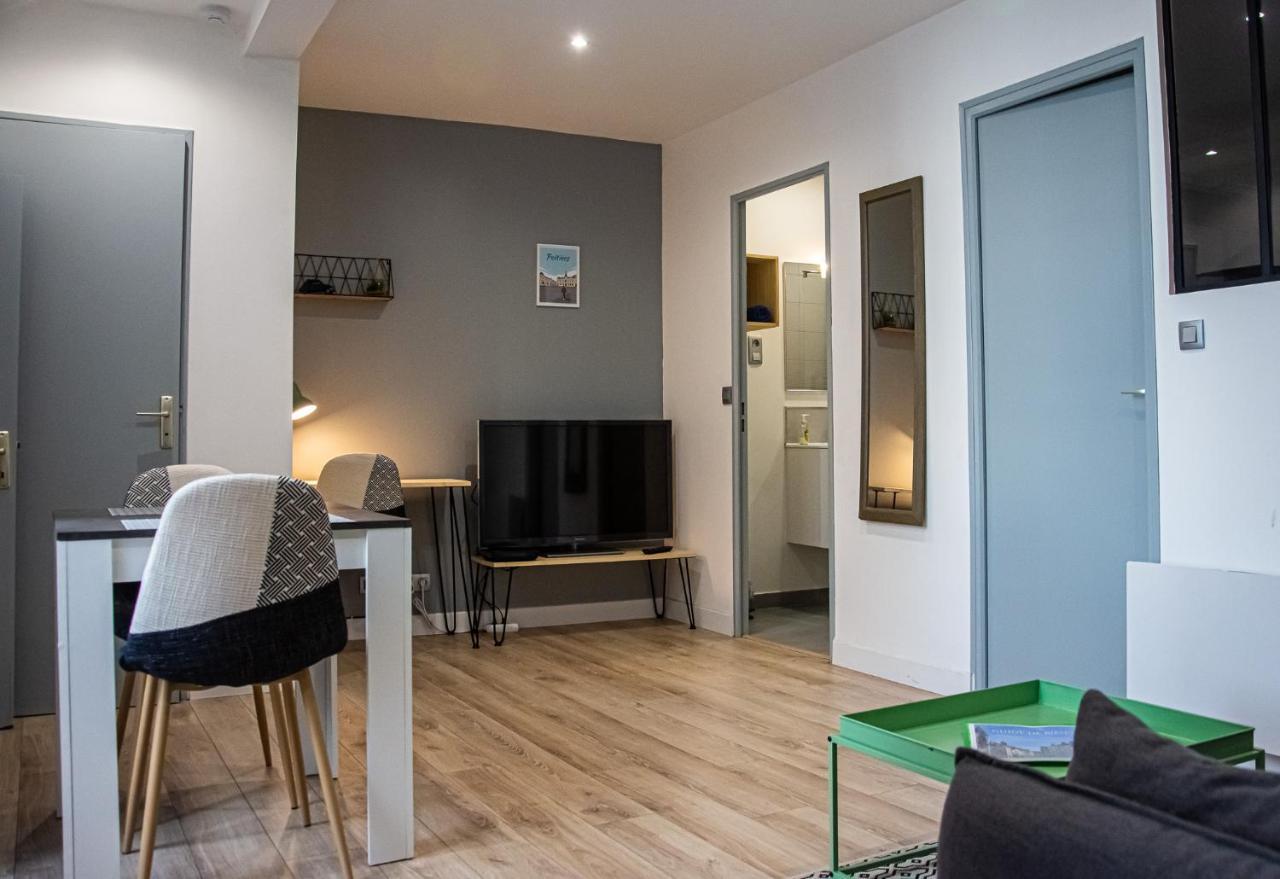 Appart Saint Cyprien + Parking Privatif 푸아티에 외부 사진